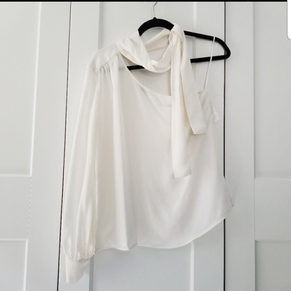 1. State one shoulder top - Picture 3 of 6